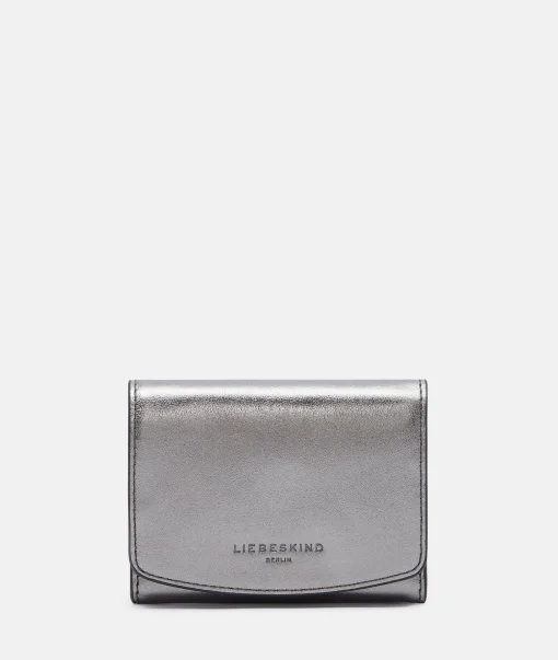 Metallic Ezra Louisa